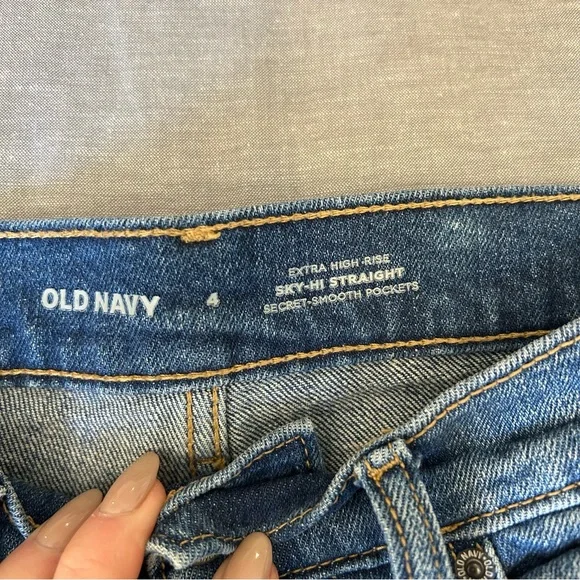 Old Navy Sky High Straight - Picture 6 of 8